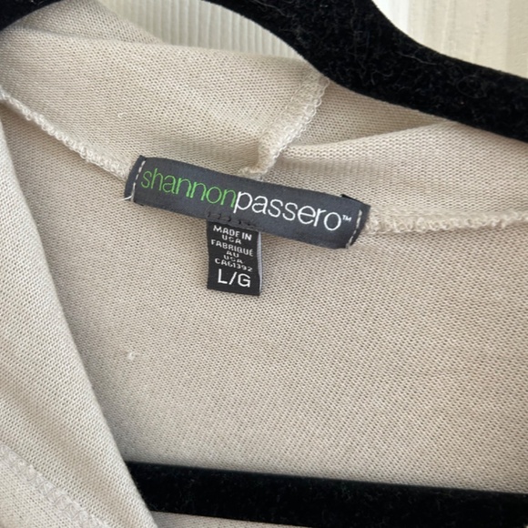 Shannon Passero Hoodie - Picture 4 of 4